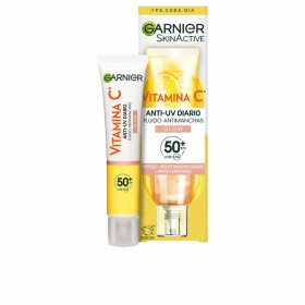 Fluido Hidratante Garnier Vitamin C - Glow Antimanchas 40 ml de Garnier, Tratamentos para manchas - Ref: S05120796, Preço: €1...