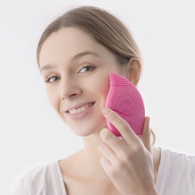 Rechargeable Facial Cleaner-Massager InnovaGoods by InnovaGoods, Cleansers and scrubs - Ref: V0100682, Price: €15.90, Discoun...