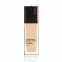 Base de Maquilhagem Fluida Synchro Skin Radiant Lifting Shiseido 220 (30 ml) | Epamu | Beauty Shop - Parfums, Make-up & Essentials Epamu.eu