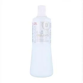 Crema Schiarente Blondor Freelight Wella WELLOXON PERFECT 1 L 6% 20 vol (1L) di Wella, Acqua ossigenata per capelli - Rif: S0...