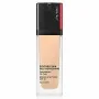 Base de Maquillaje Fluida Shiseido Synchro Skin Self Refreshing Nº 220 Linen 30 ml | Epamu | Beauty Shop - Parfums, Make-up & Essentials Epamu.eu