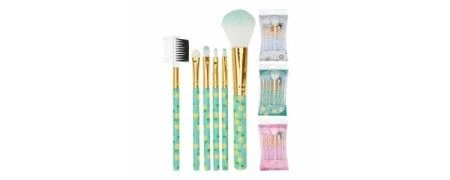 Makeup tools and accessories